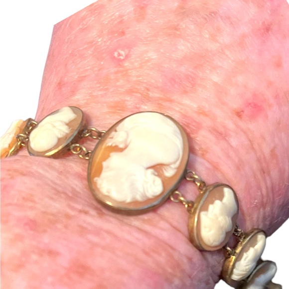 Stunning Antique Art Deco Italy Carved Shell Cameo Link Bracelet 900 GF wash - Picture 7 of 11